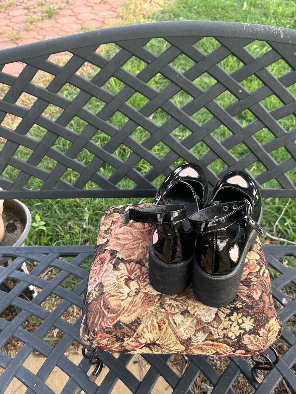 Black Patent Mary Jane Platform Heels with Heart Accent Size 8.5